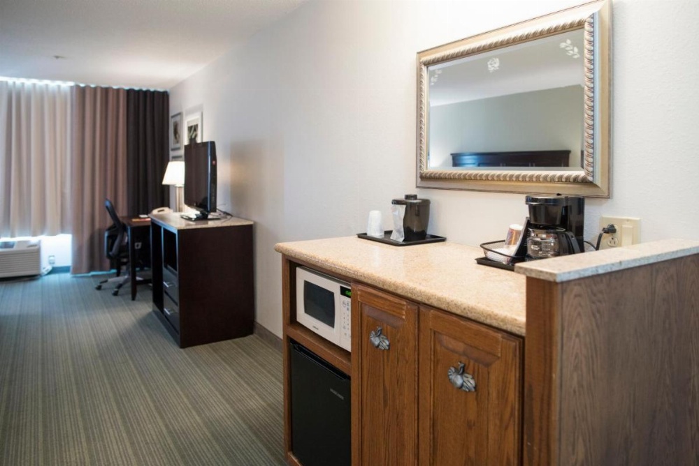 Room image 4